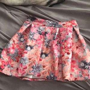 Pretty floral skirt